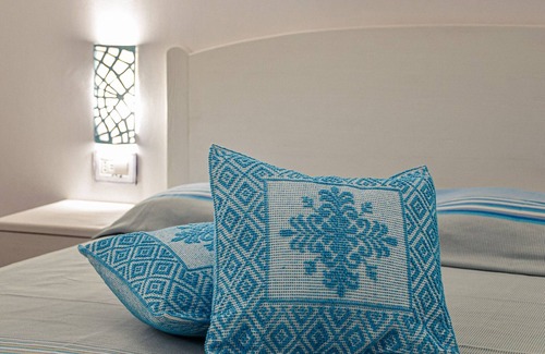 Orosei Bed & Breakfast | Hyacinth Room