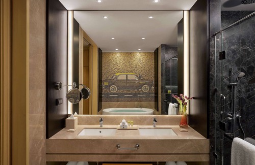 Santacruz West Hotel | Hyatt Centric Juhu Mumbai