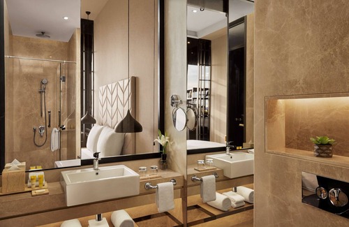 Santacruz West Hotel | Hyatt Centric Juhu Mumbai