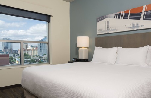 Red River Cultural District Hotel | Hyatt House Austin/Downtown