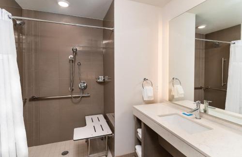 Nashville Hotel | Hyatt House Nashville Airport