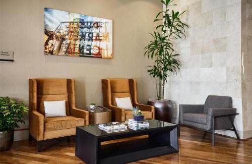 Lake Hills Hotel | Hyatt House Seattle Bellevue