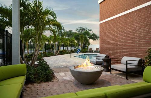 Interchange Square Hotel | Hyatt Place Melbourne - Palm Bay - I-95