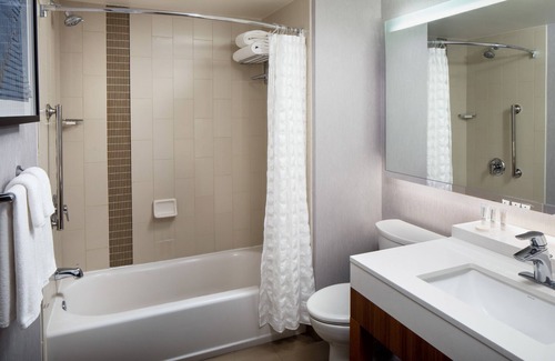 Sobro Hotel | Hyatt Place Nashville Downtown