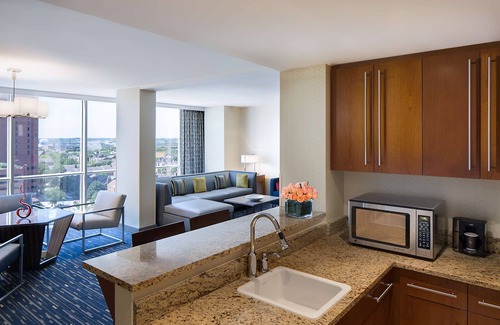 Downtown West Hotel | Hyatt Regency Baltimore Inner Harbor
