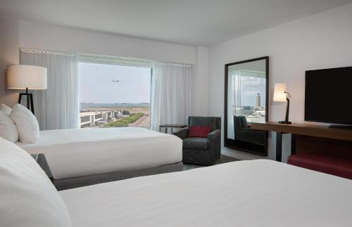 Boston Hotel | Hyatt Regency Boston Harbor