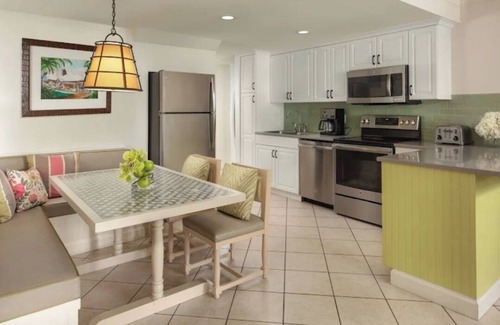 Truman Annex Resort | Hyatt Sunset Harbor Resort- 2 Bedroom Villa- Old Town Key West- Walk Everywhere