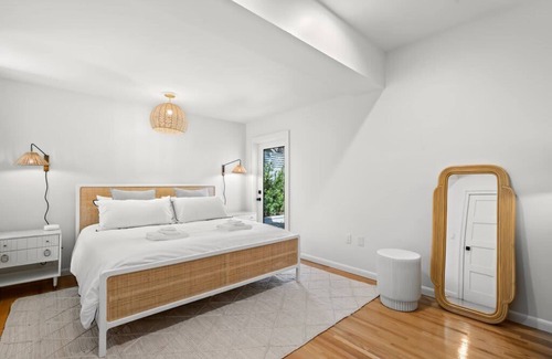 Hyde Park House | Hyde Park Hydeaway | Stunning Home w/ Heated Pool!