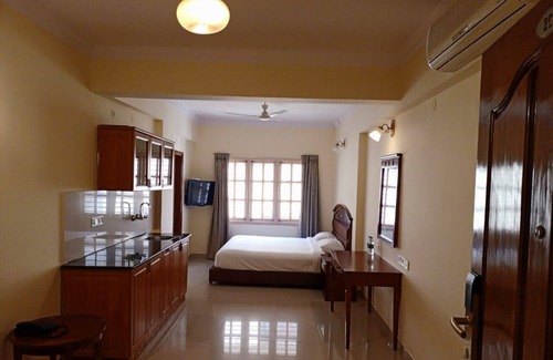 Malleshwaram Hotel | Hyde Park Orchards