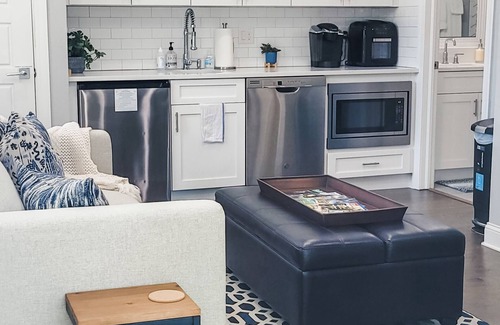 SoHo Apartment | Hyde Park/SoHo/Bayshore Guesthouse Apartment