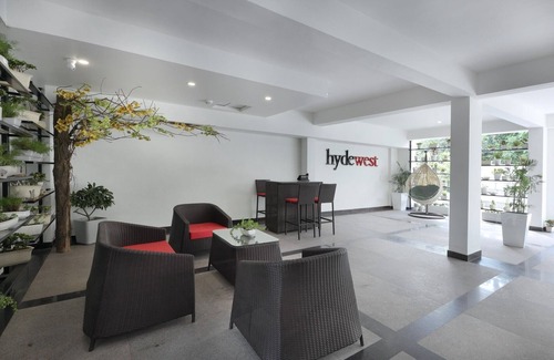 Gurugram Apartment | HYDEWEST INDIA Luxury Orchid Gold King Studio with Kitchenette