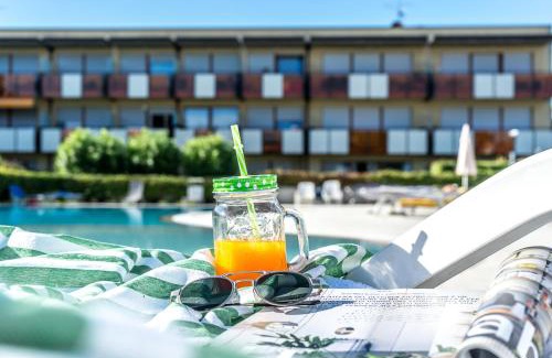 Lugana Apartment | HYGGE Family Apartment - one step away from the lake!