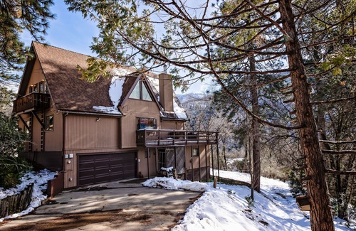 Camp Nelson Cabin | Hygge Haus Sequoia - Spacious & Secluded A-Frame Cabin with Mountain VIEWS!