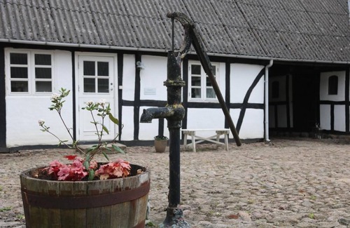 Naesby Condo | Hyggelig Landejendom kun 10 km fra Odense Centrum