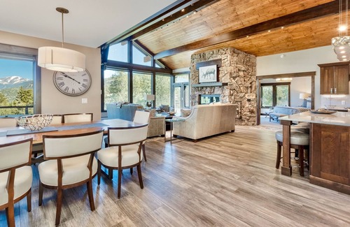 Estes Park House | Hyler Mountain Lodge Vacation Home at Windcliff