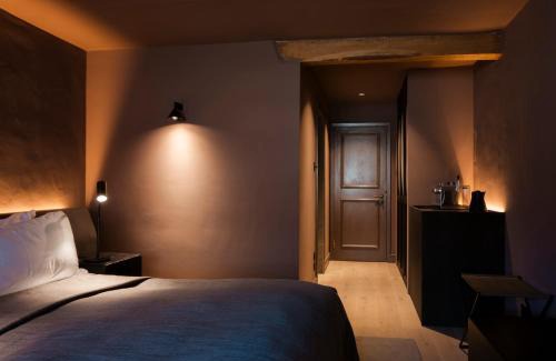 Charingworth House | Hyll Hotel