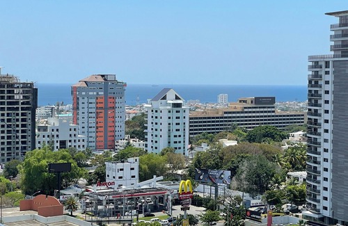 La Julia Apartment | I 14 DELUXE SUITE OCEAN VIEW POOL GYM SAUNE 1 BDR.