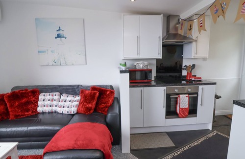 Bucks Cross Cottage | I C LUNDY TOO, pet friendly, with a garden in Woolfardisworthy