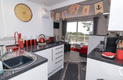 Bucks Cross Cottage | I C LUNDY TOO, pet friendly, with a garden in Woolfardisworthy