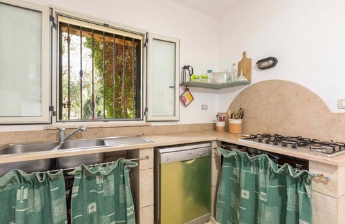Marina di Pescoluse House | I Due Trulli - Two Bedroom House, Sleeps 4