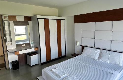 Nai Mueang Hotel | I Garden Place