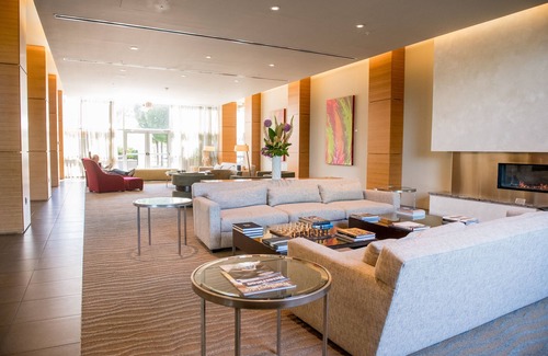 Champaign Hotel | I Hotel And Illinois Conference Center