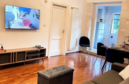 Alberobello Apartment | Iaru-Bed Experience House