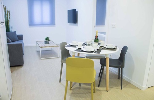 Figares Apartment | IBERICABEDS CENTER FIRST FLOOR 1 BEDROOM
