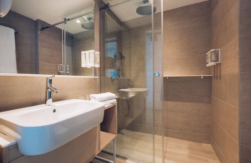 Igalo Hotel | Iberostar Waves Herceg Novi -All Inclusive