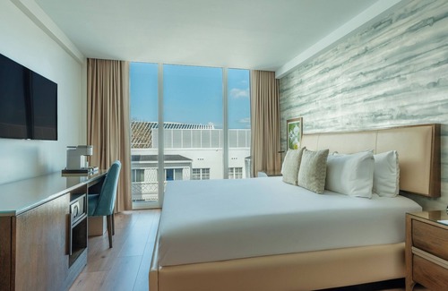 City Center Hotel | Iberostar Waves Miami Beach