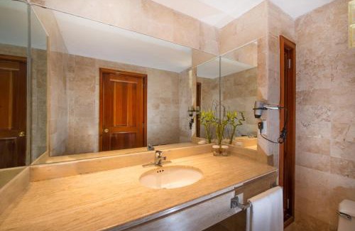 Playacar Zona Hotelera Resort | Iberostar Waves Tucan - All Inclusive