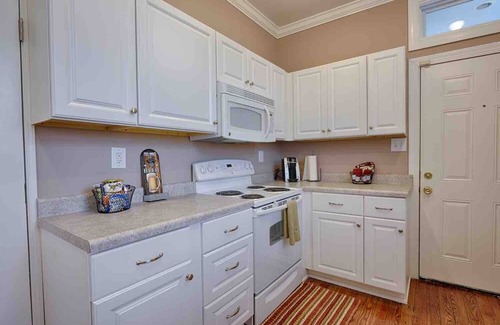 Tulane - Gravier House | Iberville Granduer II