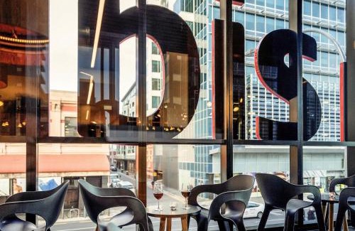 Adelaide Central Business District Hotel | ibis Adelaide