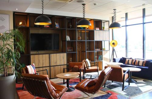 Beauvais Hotel | ibis Beauvais Aéroport