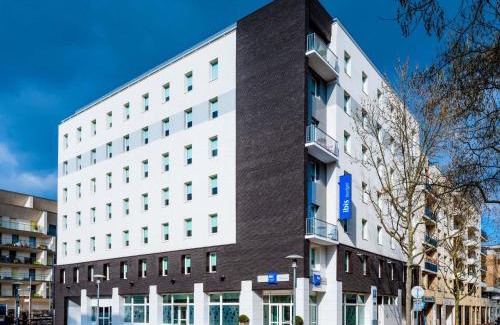 Issy-les-Moulineaux Hotel | ibis budget Issy Les Moulineaux Paris Ouest