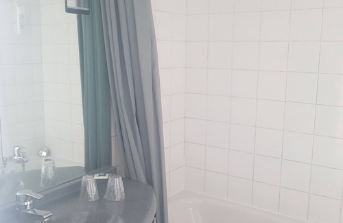 Hennebont Hotel | ibis Budget Lorient Hennebont