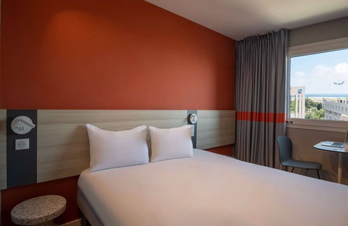 L'Arenas Hotel | ibis budget Nice Aeroport Promenade des Anglais