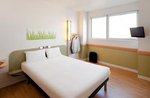 Saint-Martin-de-Crau Hotel | Ibis Budget Porte de Camargue