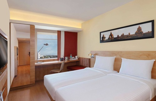 Sholinganallur Hotel | ibis Chennai OMR Hotel