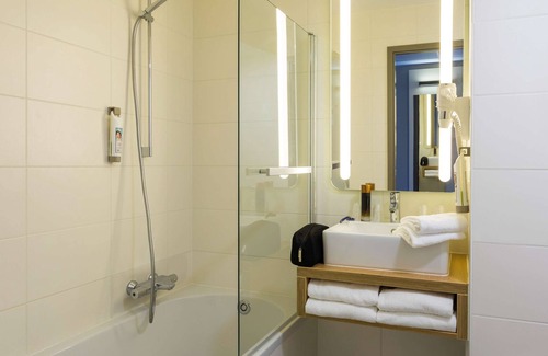 Vlissegem Hotel | ibis De Haan