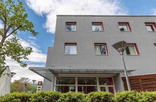 Cointrin Hotel | ibis Genève Aéroport