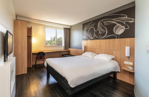 Issoire Hotel | ibis Issoire
