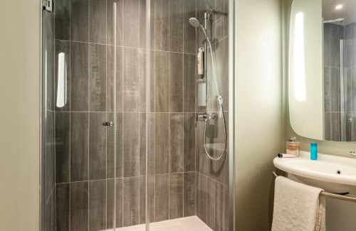 Saint Michel - Mairie Hotel | ibis Lyon Centre