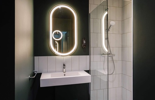 Jonage Hotel | ibis Lyon Meyzieu