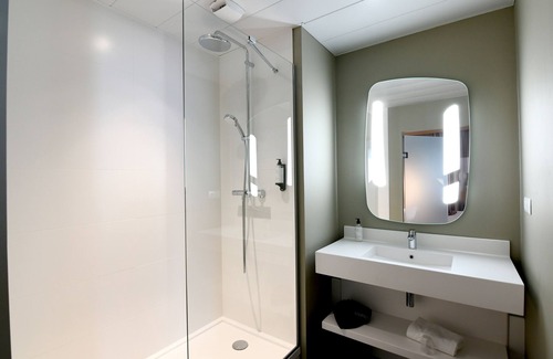 Saint-Herblain Hotel | ibis Nantes Saint Herblain