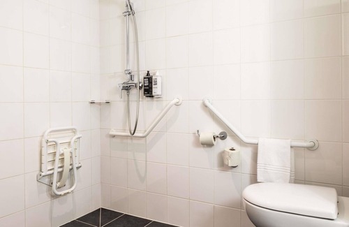 Meudon Hotel | Ibis Paris Meudon Velizy