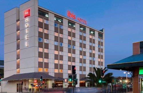 Las Rejas Hotel | ibis Santiago Estacion Central