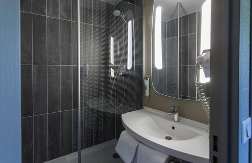 Senlis Hotel | ibis Senlis