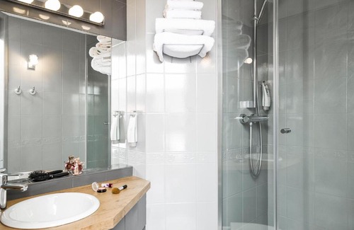 Le Coudray Hotel | ibis Styles Chartres Métropole