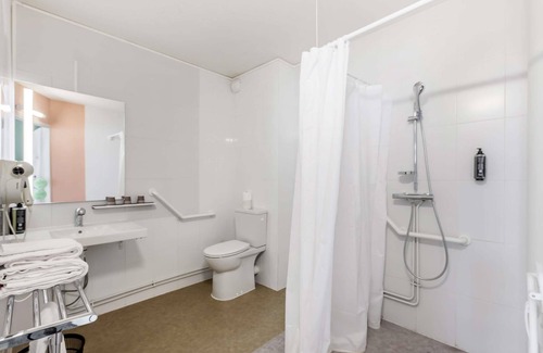 Croix Rousse Hotel | ibis Styles Lyon Croix Rousse